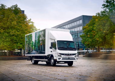 eCanter-7,49t_2.jpg
