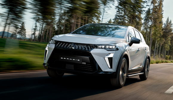 453_mitsubishi-grandis-1.webp